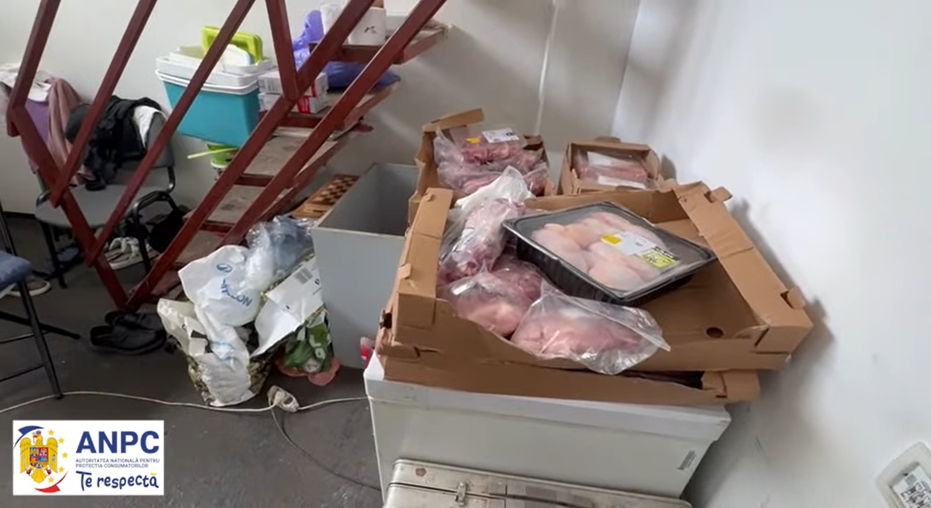 ANPC a închis 16 unități de pe centura Capitalei: amenzi și produse retrase. „Ciorapi, miros infect și produse alimentare”