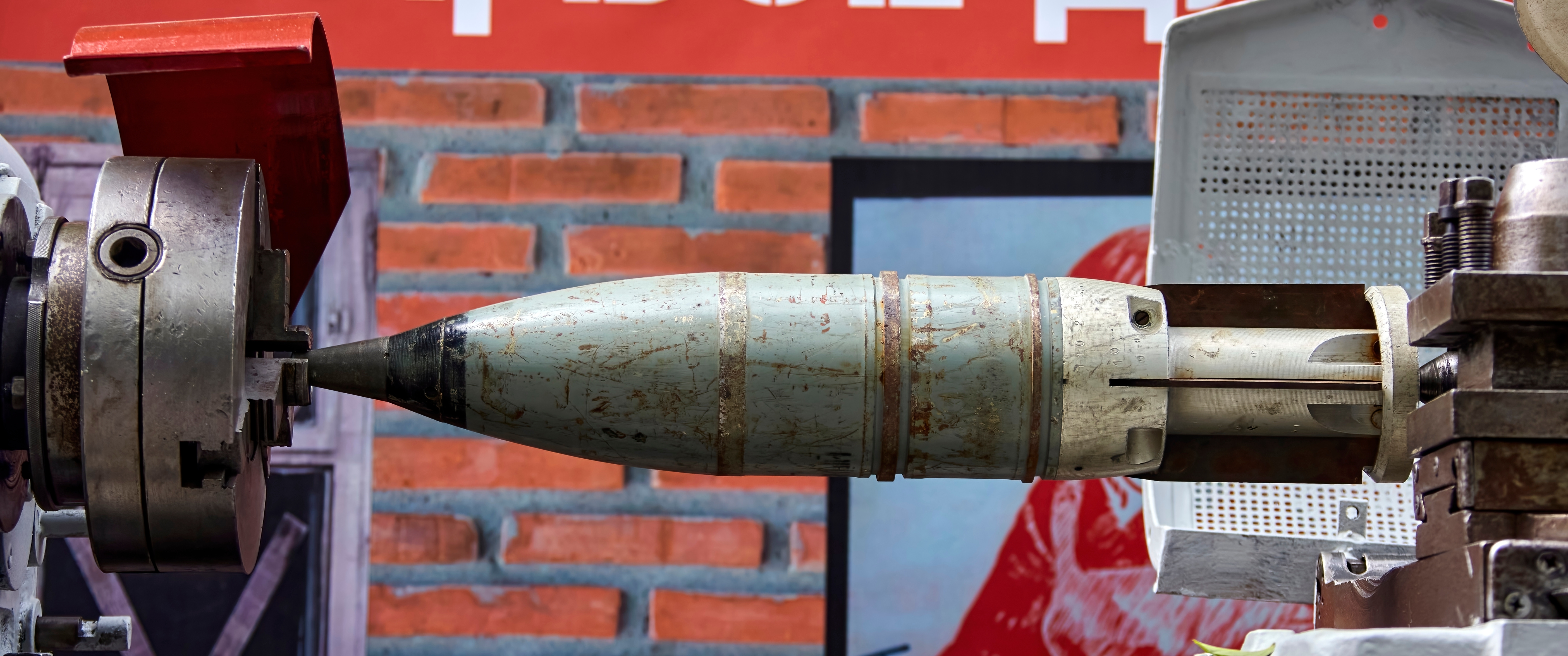 Indicii că războiul din Ucraina e departe de final. Rusia construiește o fabrică majoră de explozibili într-o zonă izolată din Siberia