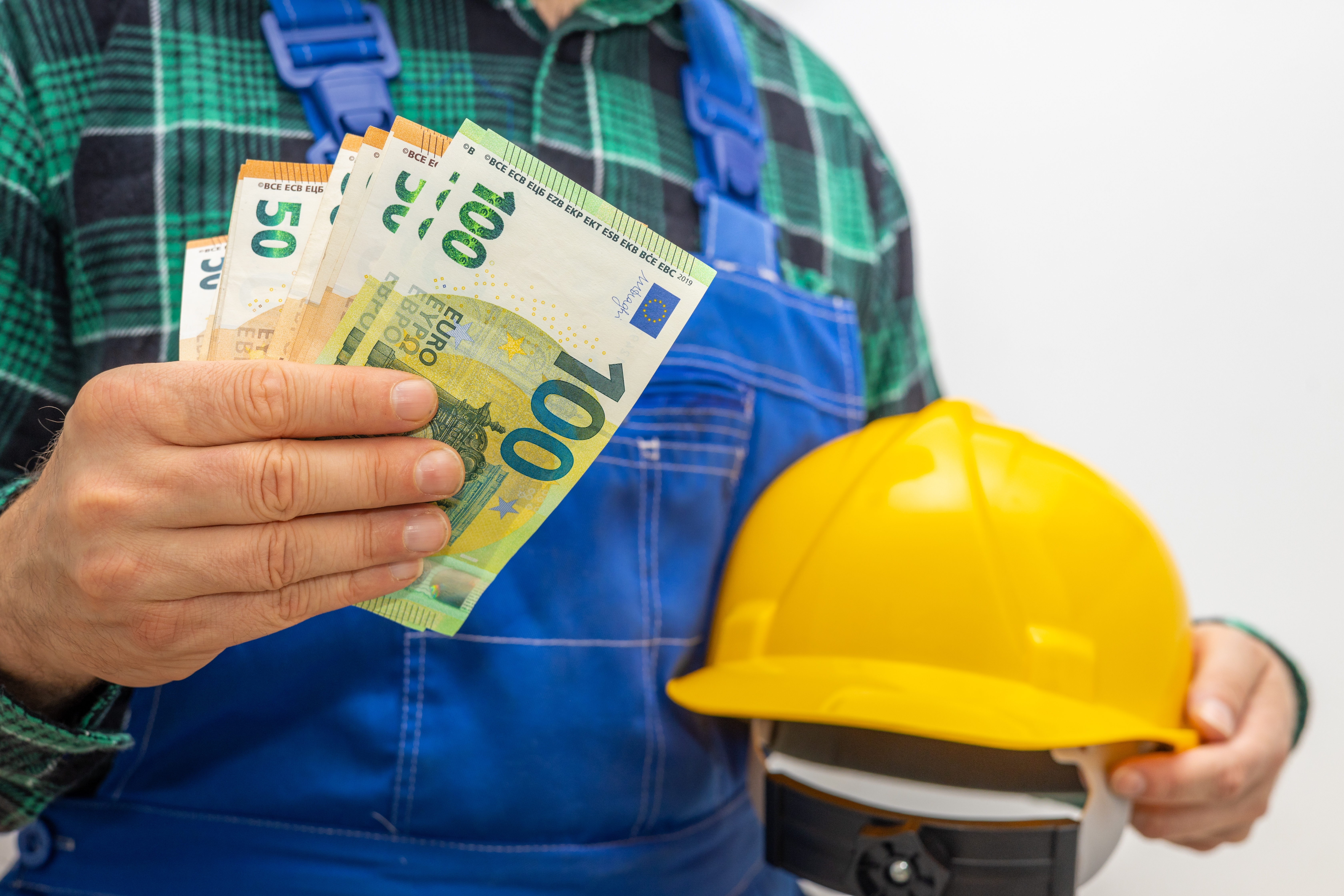 Importanța angajaților străini pentru economia zonei euro. Ce spune Banca Centrală Europeană