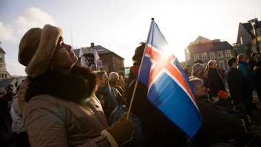 protestatari în Islanda