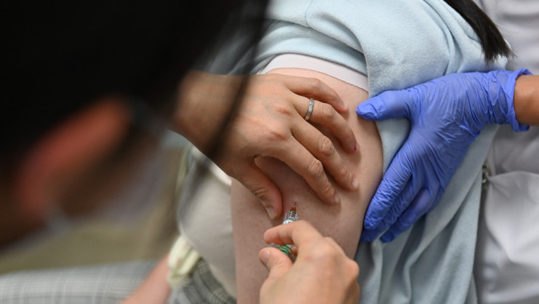 Partidul SOS consideră vaccinul HPV „o politică periculoasă”. Moțiune depusă în Senat împotriva lui Alexandru Rafila
