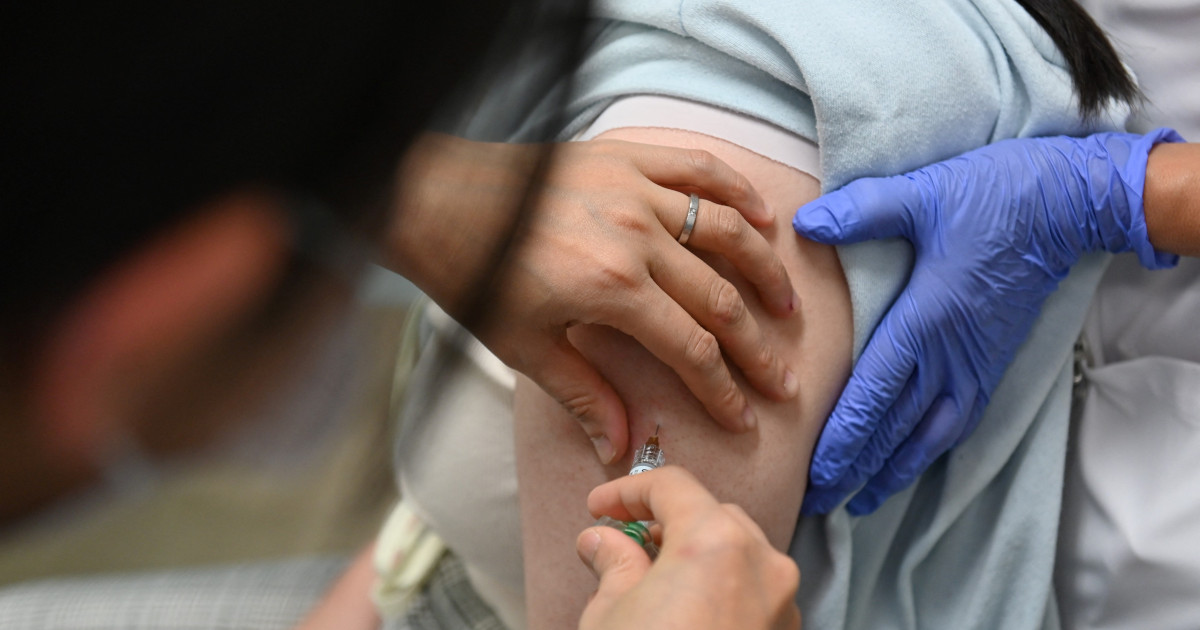 Partidul SOS România consideră vaccinul HPV drept o politică periculoasă. Moțiune depusă în Senat împotriva lui Alexandru Rafila|EpicNews