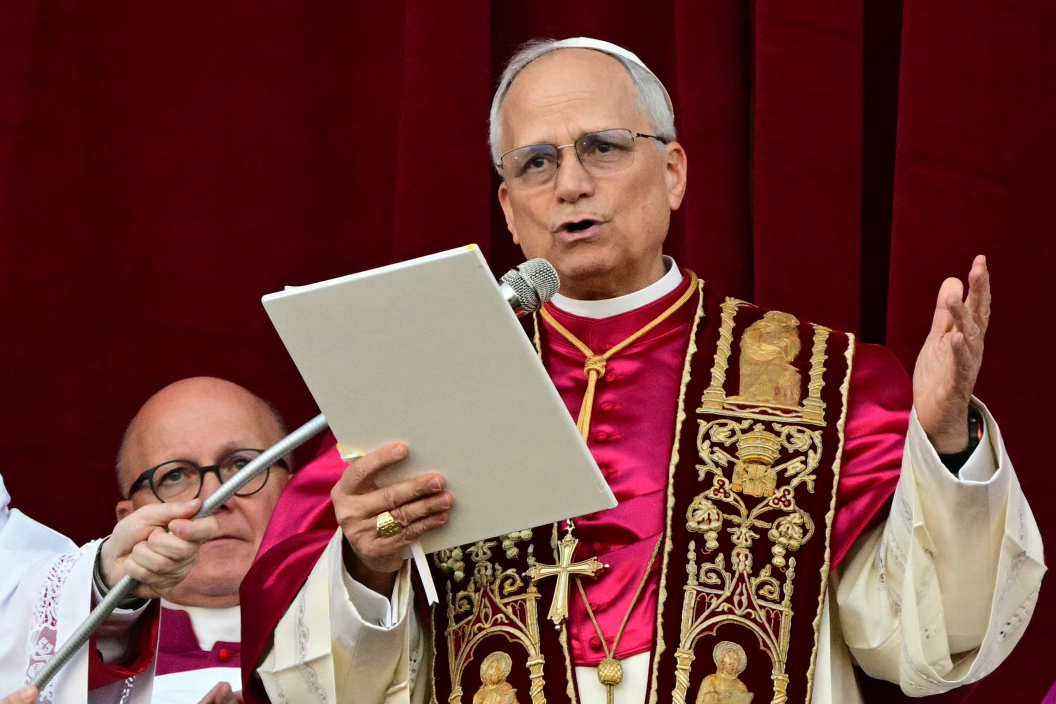 Mesajul papei Leon al XIV-lea, la doar două zile după ce a fost numit de conclav. Ce le-a transmis cardinalilor