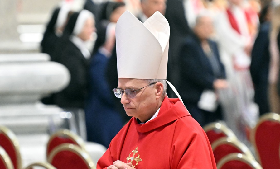 Cine este Robert Prevost, cardinalul american care a fost ales noul papă. Ce spunea papa Francisc despre el