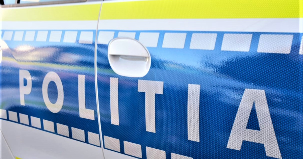 Poliţia Capitalei face apel la cetăţeni pentru găsirea unei fete de 12 ani, dispărută pe 5 mai|EpicNews