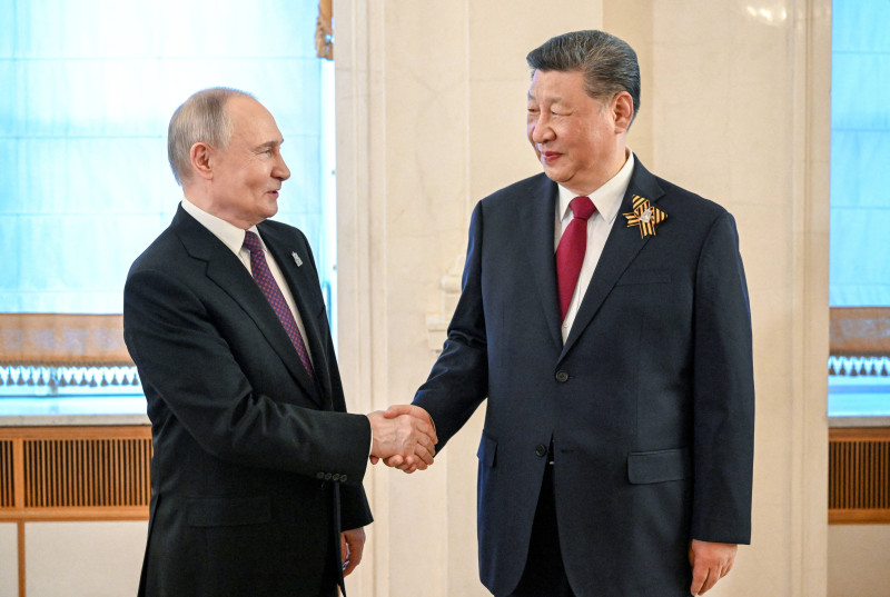 Leaders attend the Gala concert held in Moscow