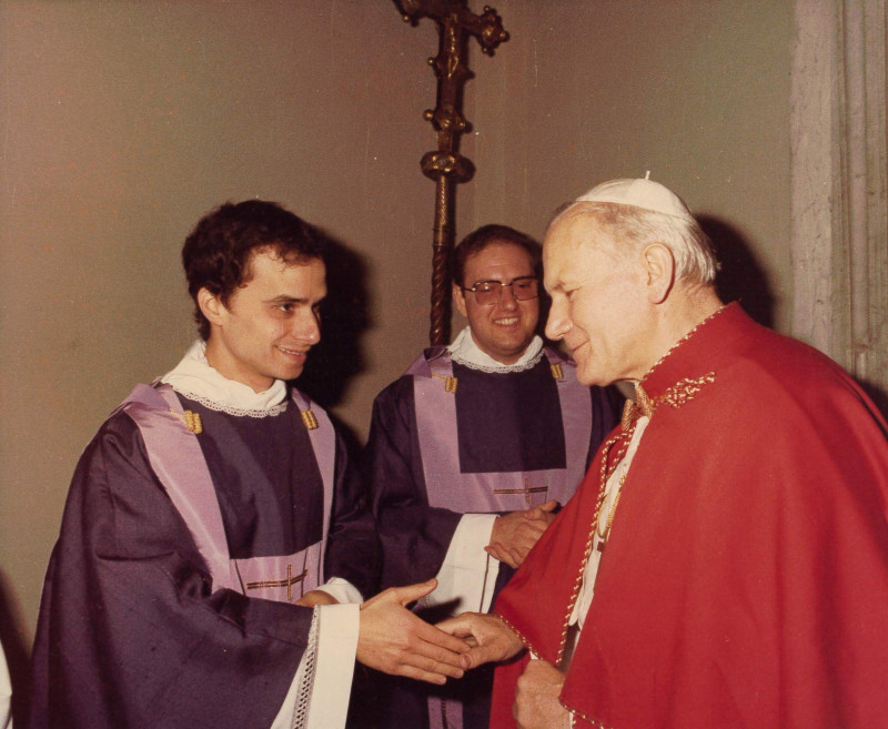 Robert Prevost with Pope John Paul II 01