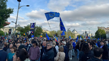manifestanti pro europa magheru