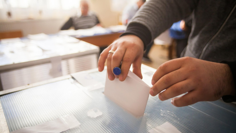 Cum arată buletinele de vot pentru turul al doilea al alegerilor prezidențiale. BEC a prezentat machetele