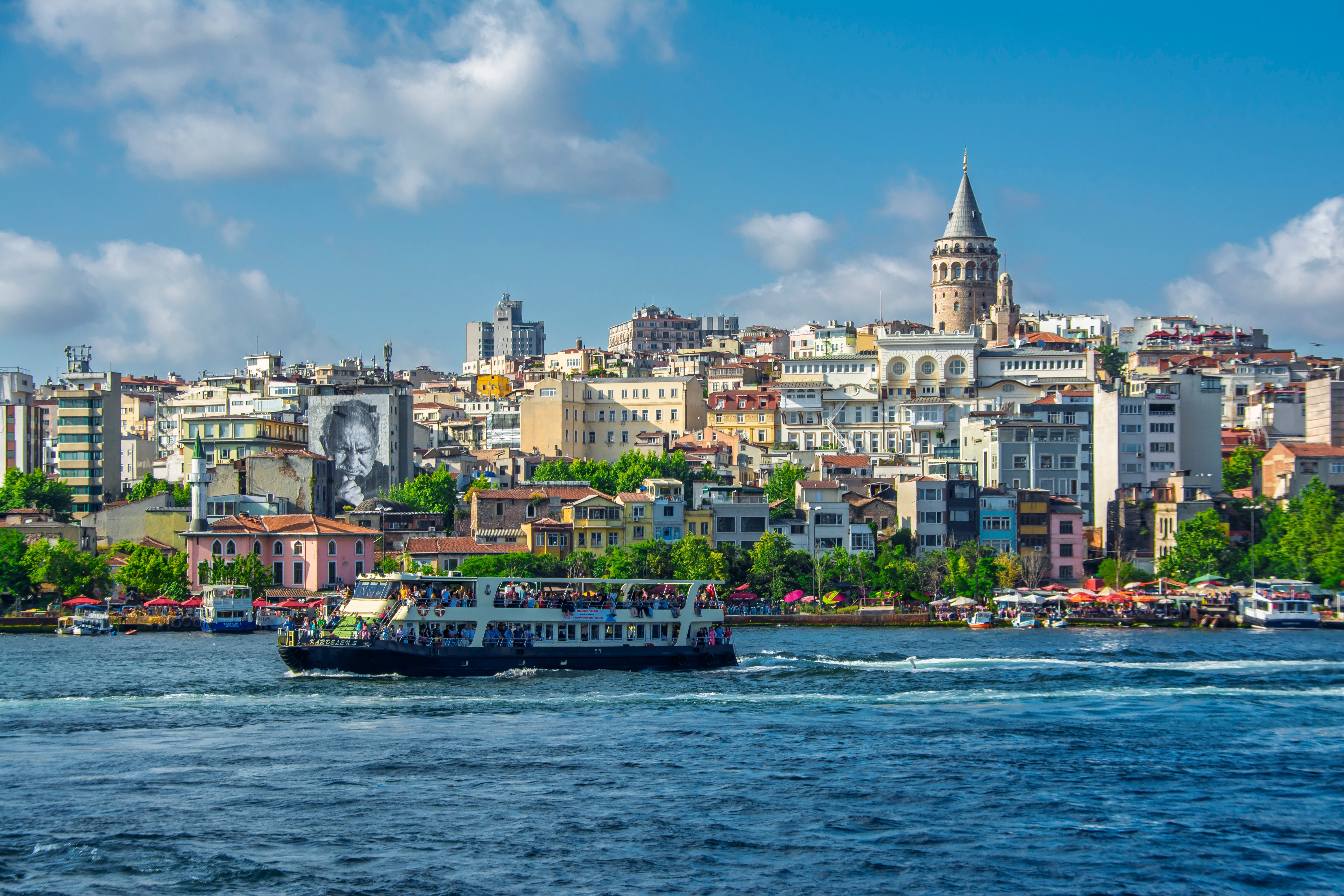 Guvernul turc anunță că nu renunță la proiectul construirii unui canal navigabil între Marea Neagră şi Marea Marmara