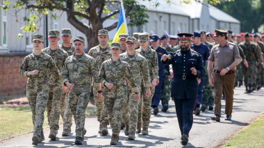 VE Day 80 parade