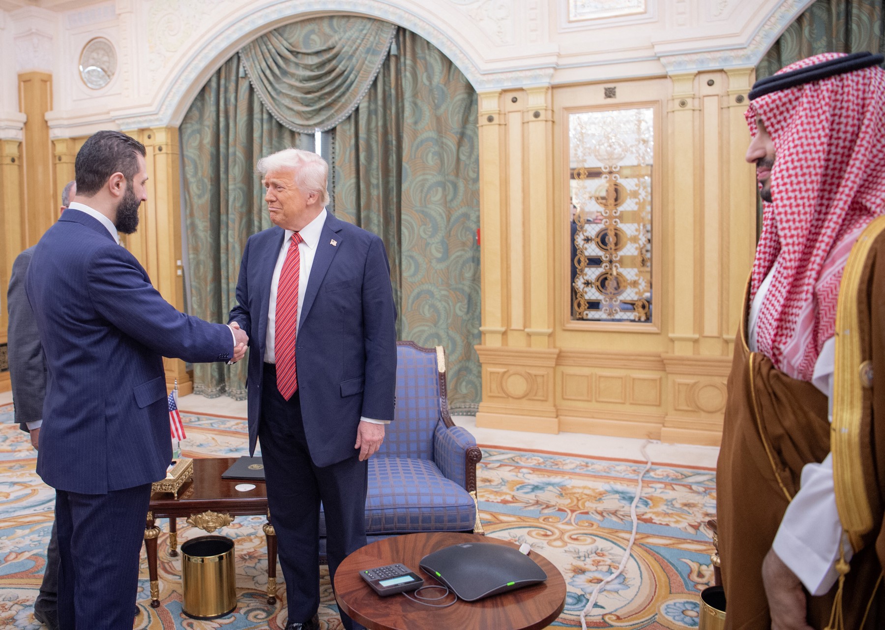 Moment istoric: Pentru prima dată după 25 de ani un președinte american s-a întâlnit cu omologul sirian. Anunțul lui Donald Trump