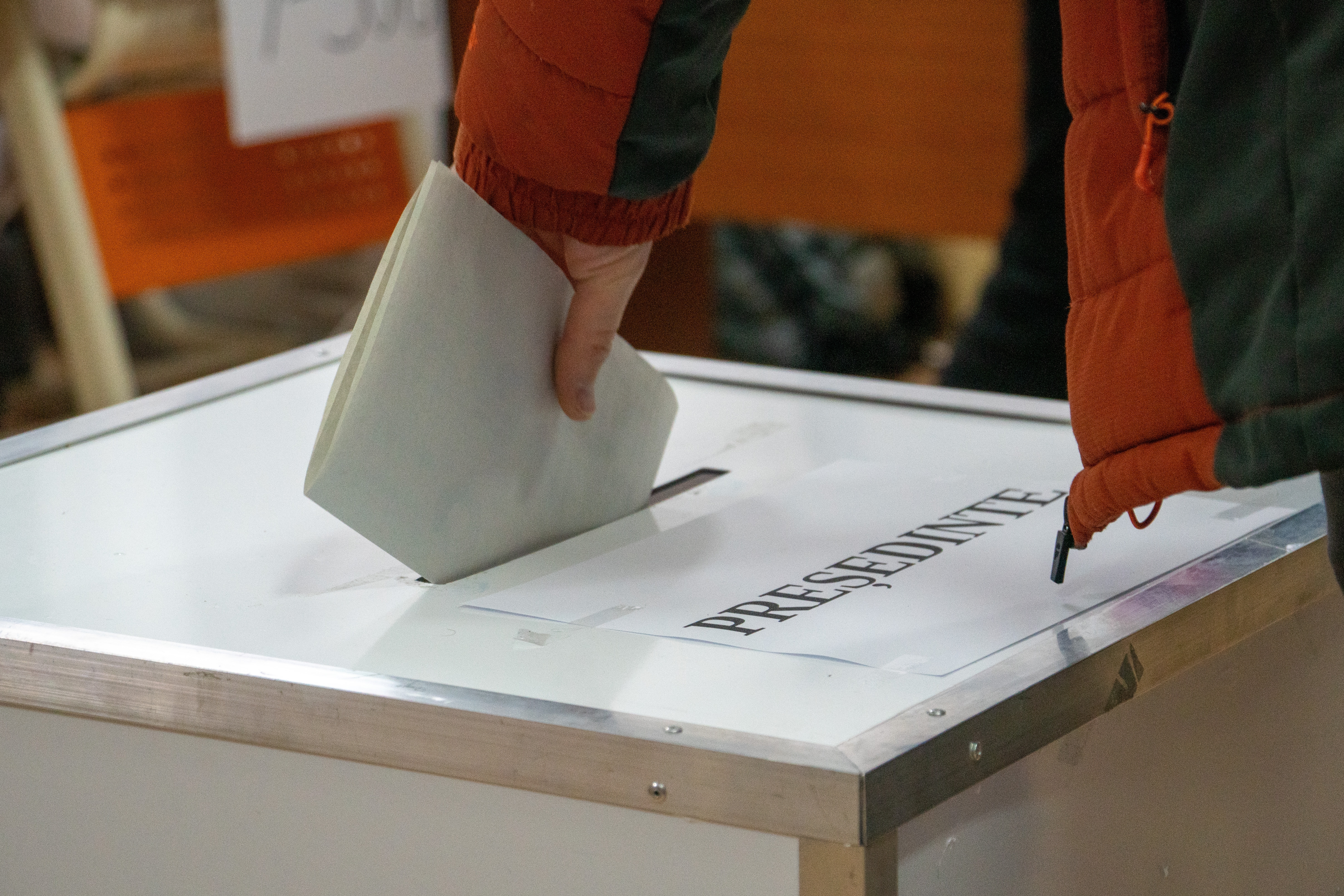 Turul 2 al alegerilor prezidențiale 2025: Când începe votarea în diaspora. Lista secțiilor deschise în străinătate