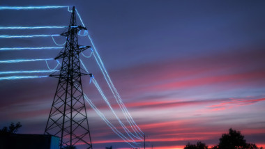 stalp de transport energie electrica