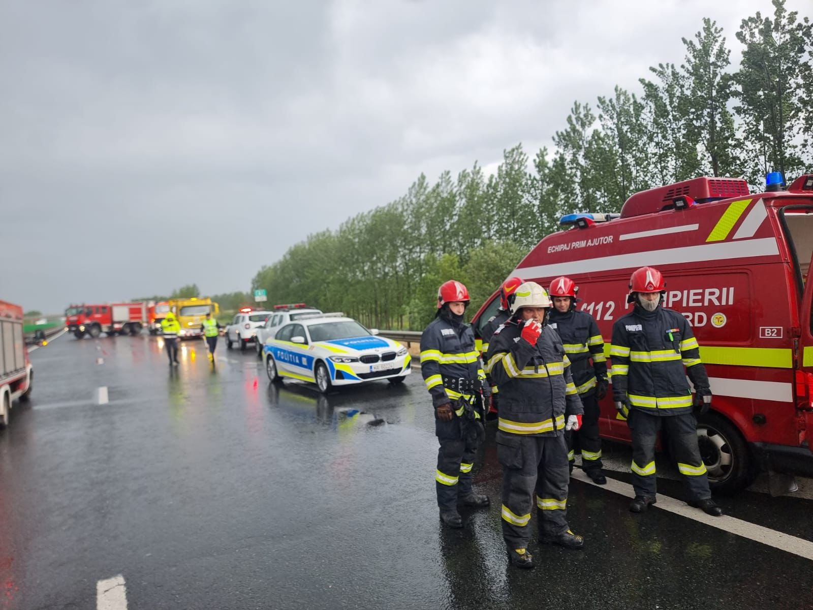 Accident grav cu 11 victime pe A1 Nădlac-Arad. Traficul rutier este complet blocat în zonă
