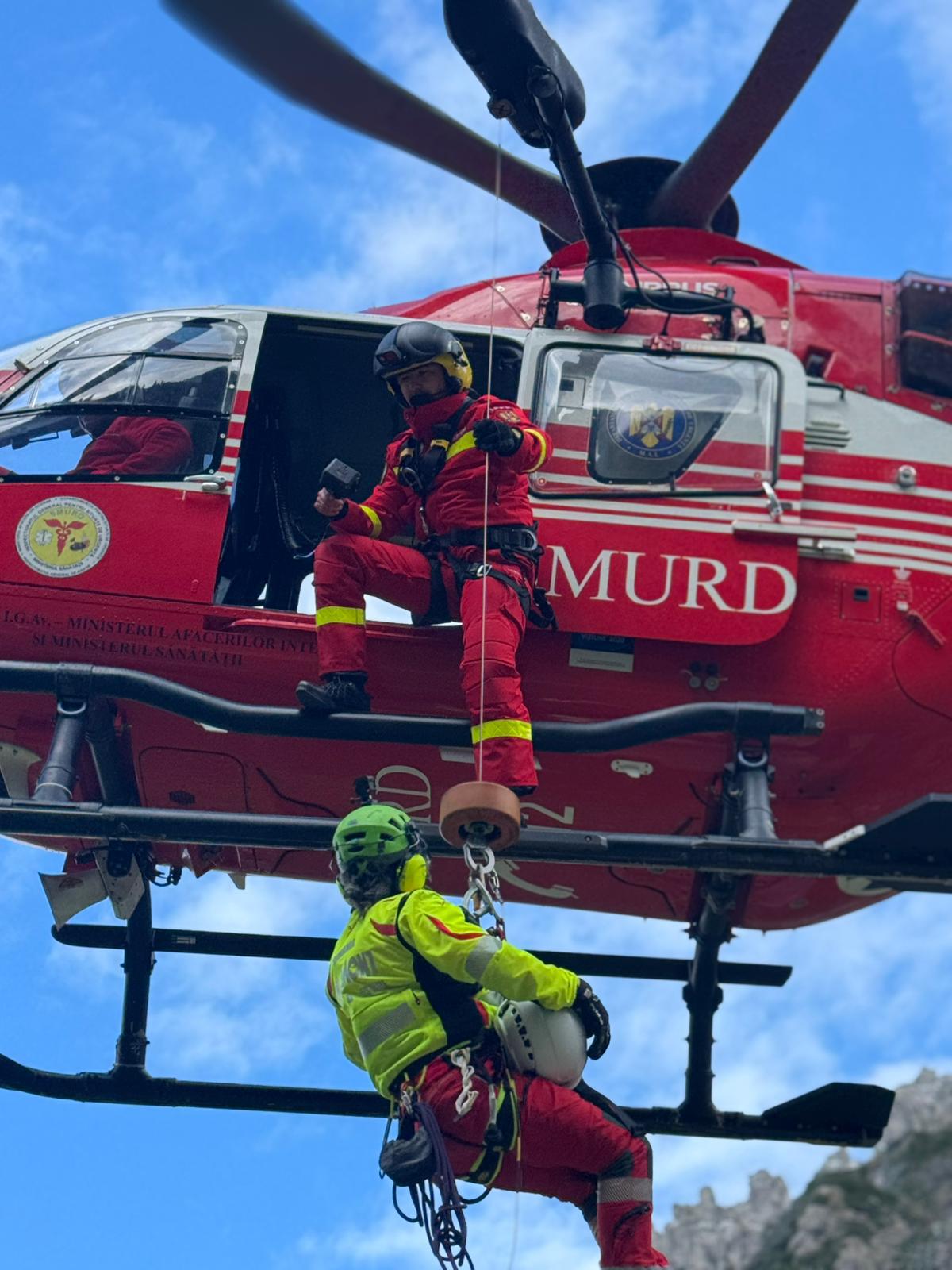 Accident grav în Munții Făgăraș: Doi oameni au murit după ce au căzut în gol câteva sute de metri