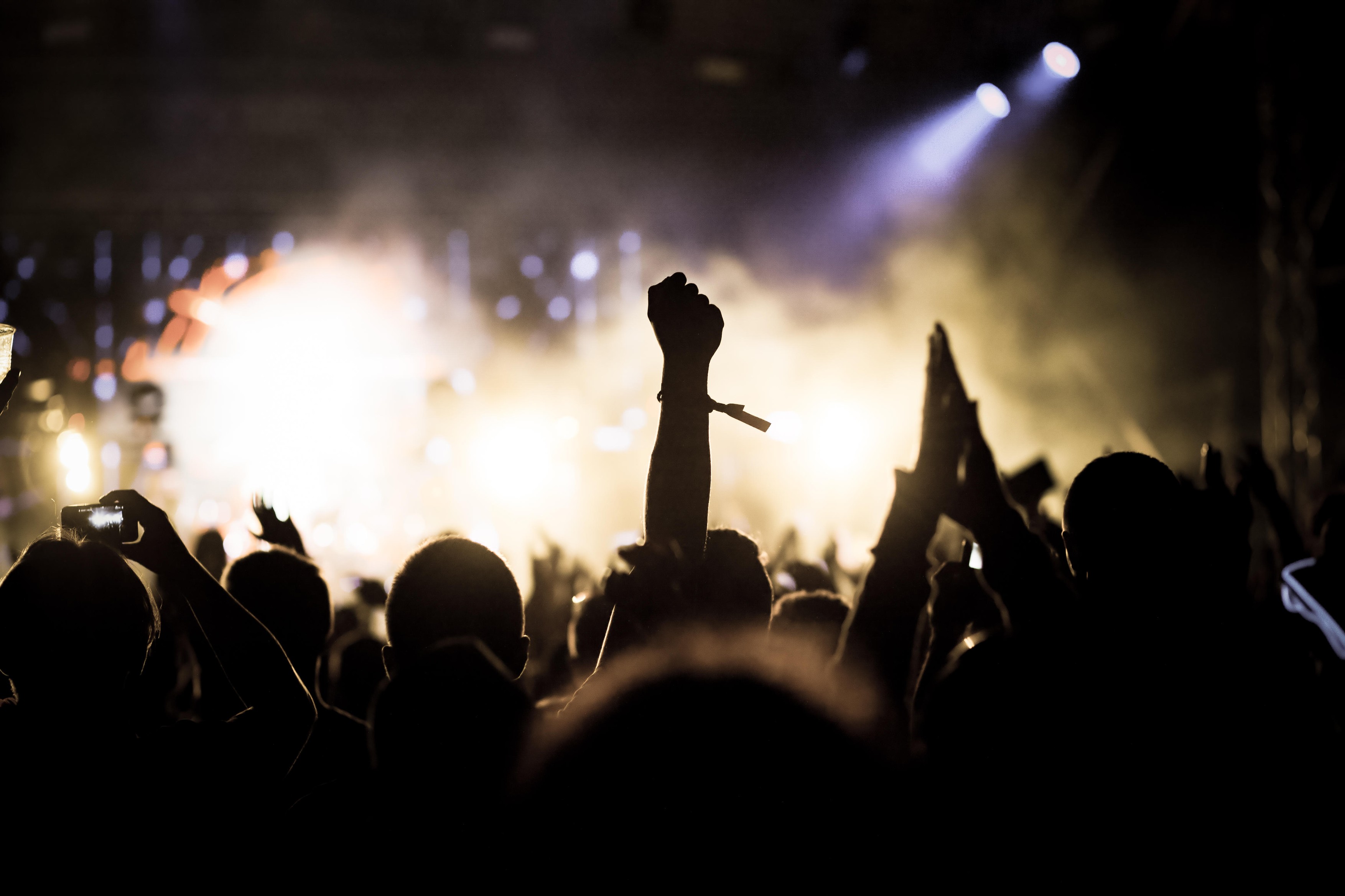 Rockerii fac apel pentru participare la vot: „Nu e vorba de a alege răul cel mai mic – e o alegere clară între rău și bine”