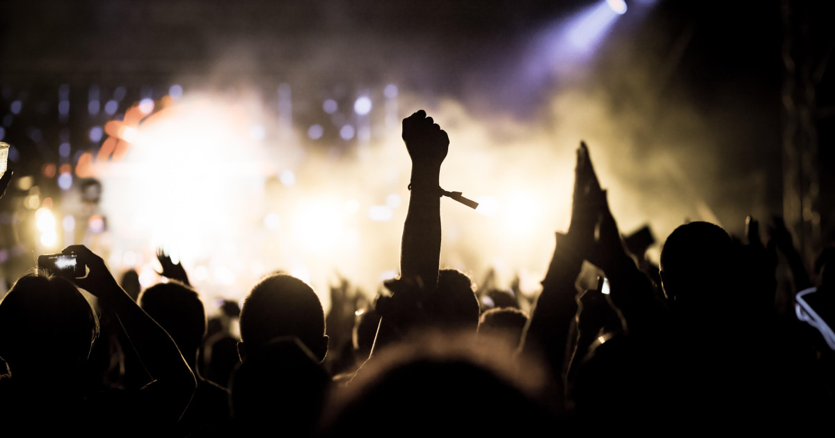 Rockerii fac apel pentru participare la vot: „Nu e vorba de a alege ...