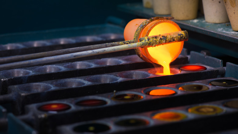 Performanţă ştiinţifică: Plumb transformat în aur de cercetătorii de la CERN. „A fost visul alchimiştilor medievali”