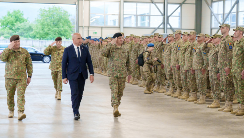 FOTO  Ilie Bolojan, în vizită la Misiunea UE în Bosnia şi Herţegovina. El a vorbit despre rolul militarilor români în sprijinirea securității