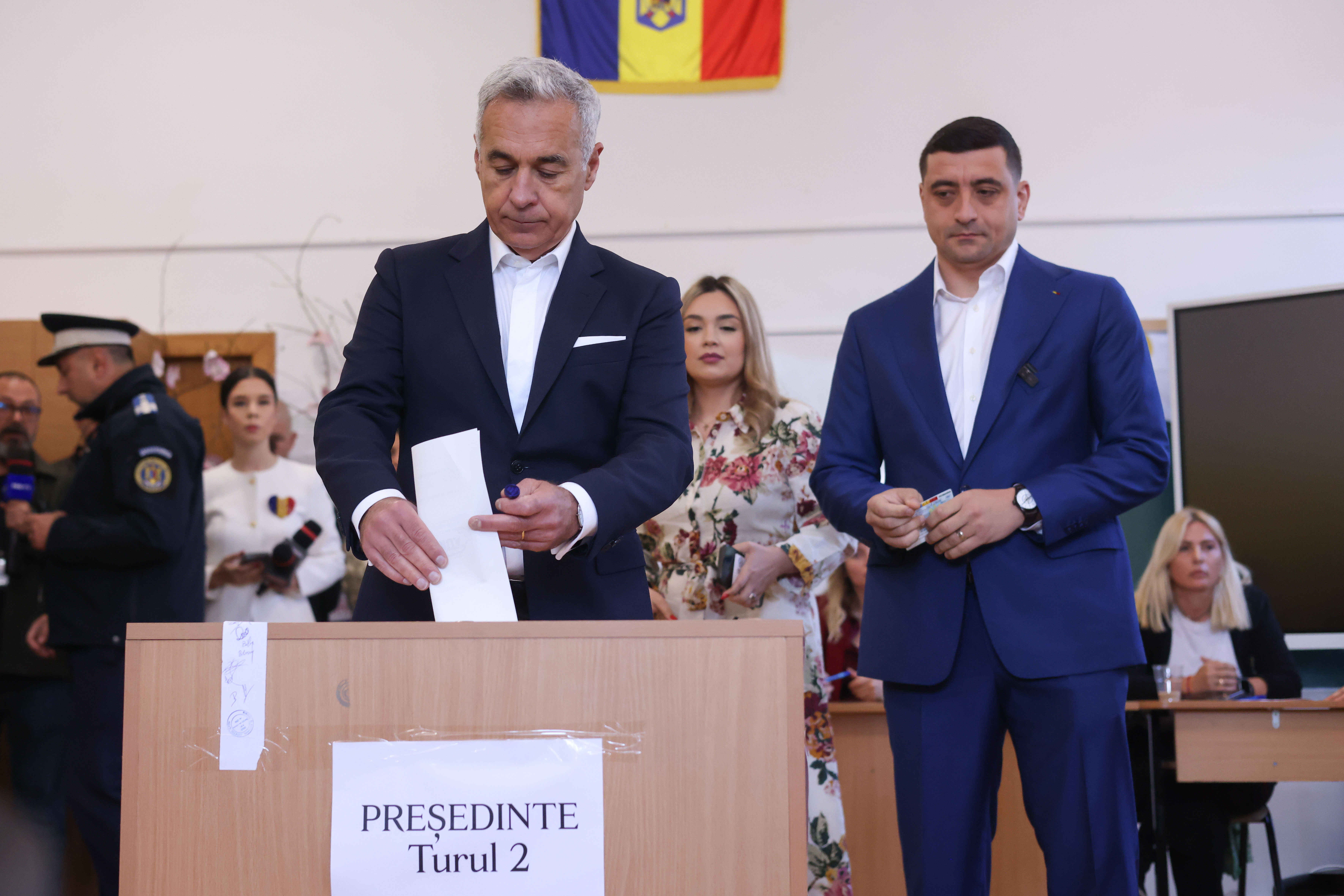 Călin Georgescu, primul mesaj de după alegeri: „Mă rog pentru Nicușor Dan să fie un președinte înțelept”. Ce i-a transmis lui Simion