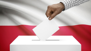 alegeri polonia vot urna