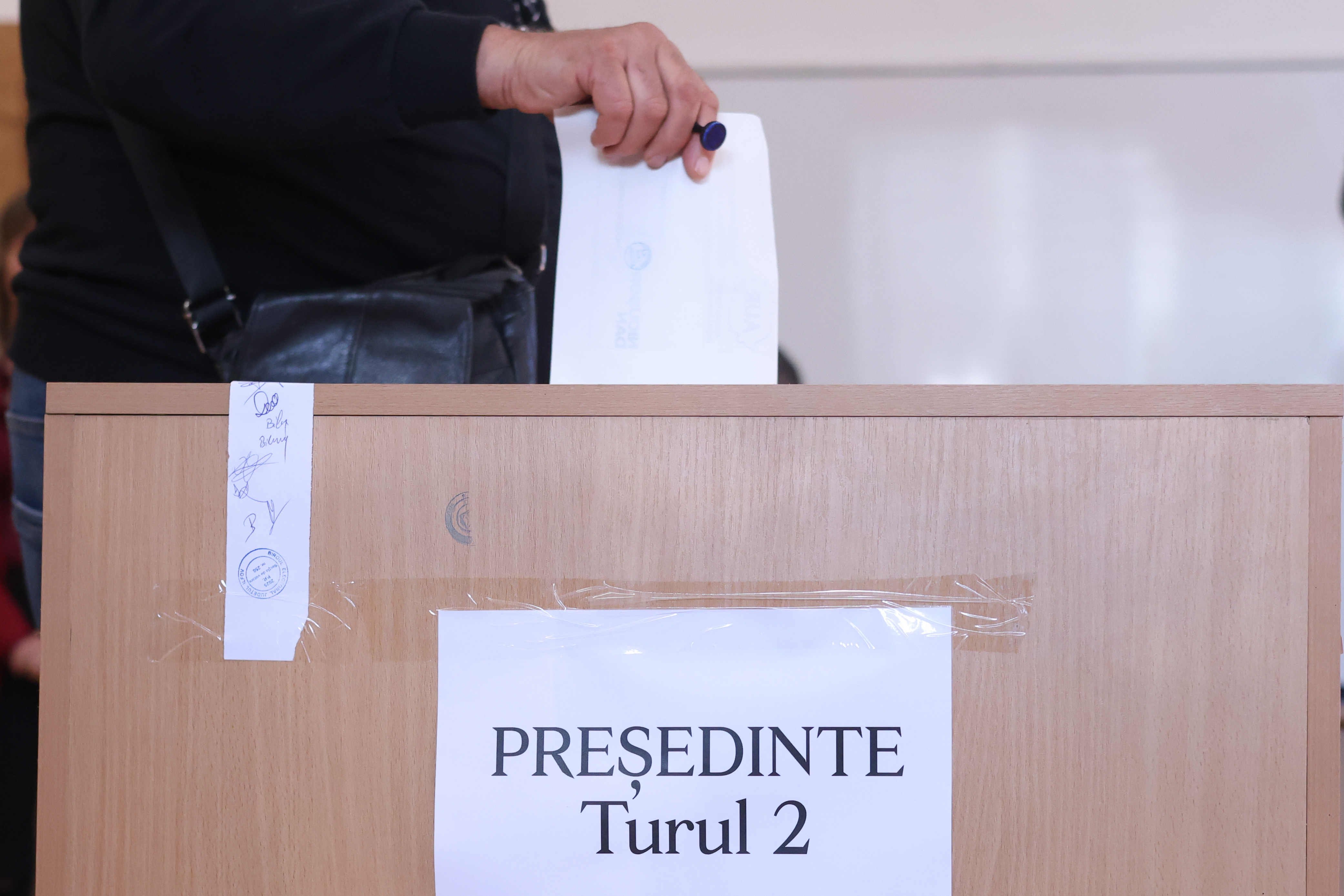 Cine este organizația care a cerut anularea turului doi al alegerilor prezidențiale