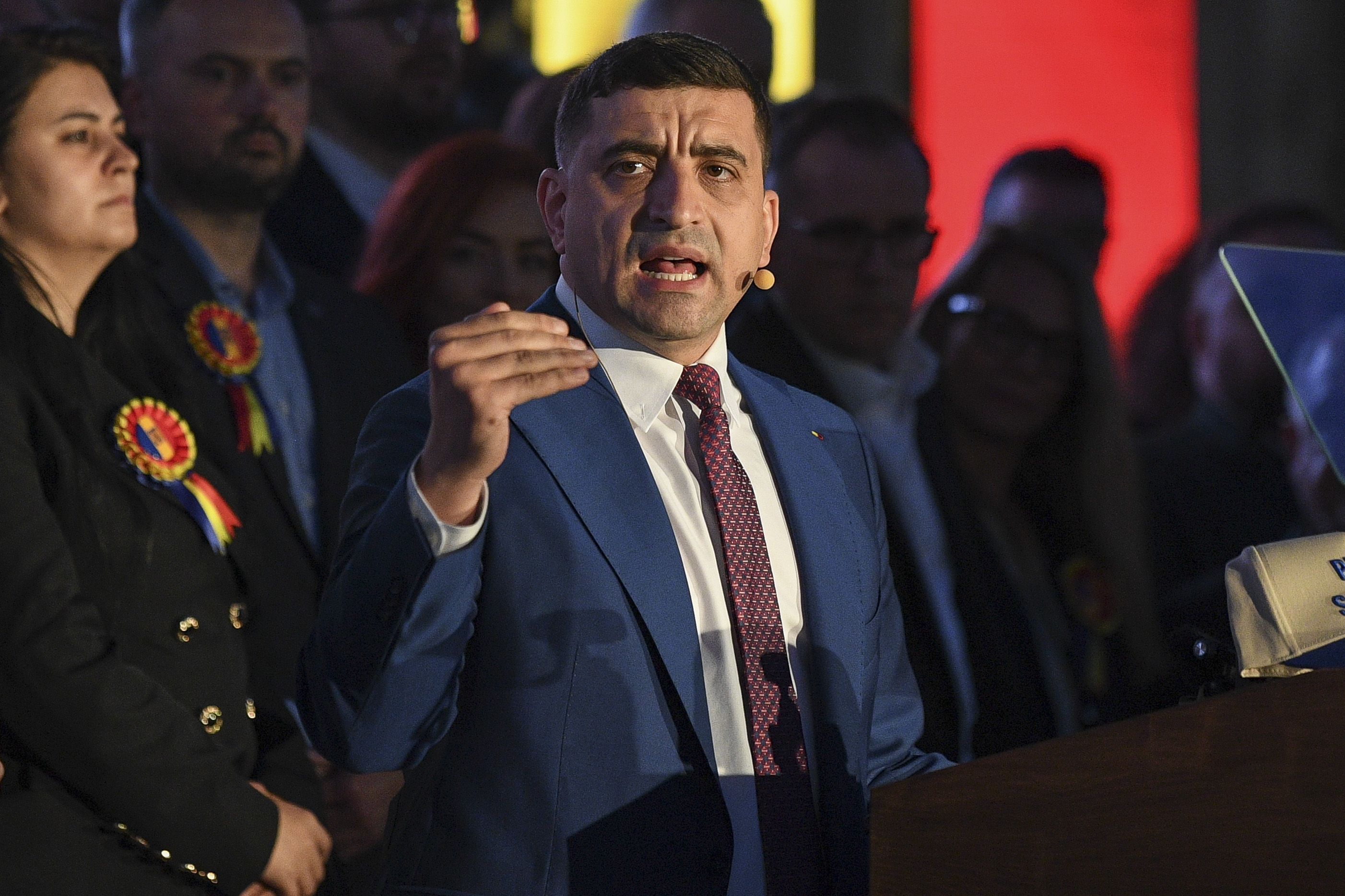 Simion, după ce Grindeanu a refuzat o alianță cu AUR: Răspuns jignitor, vrea să se sinucidă politic. Proteste la sediile PSD