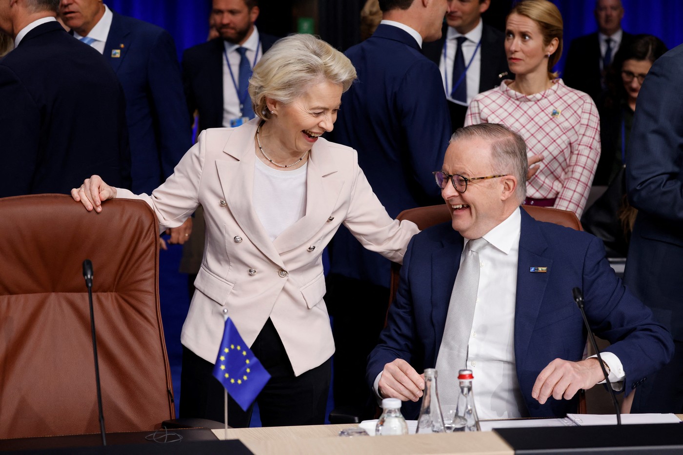 UE vrea să stabilească un parteneriat în materie de securitate şi de apărare cu Australia. „Vă considerăm un partener strategic"