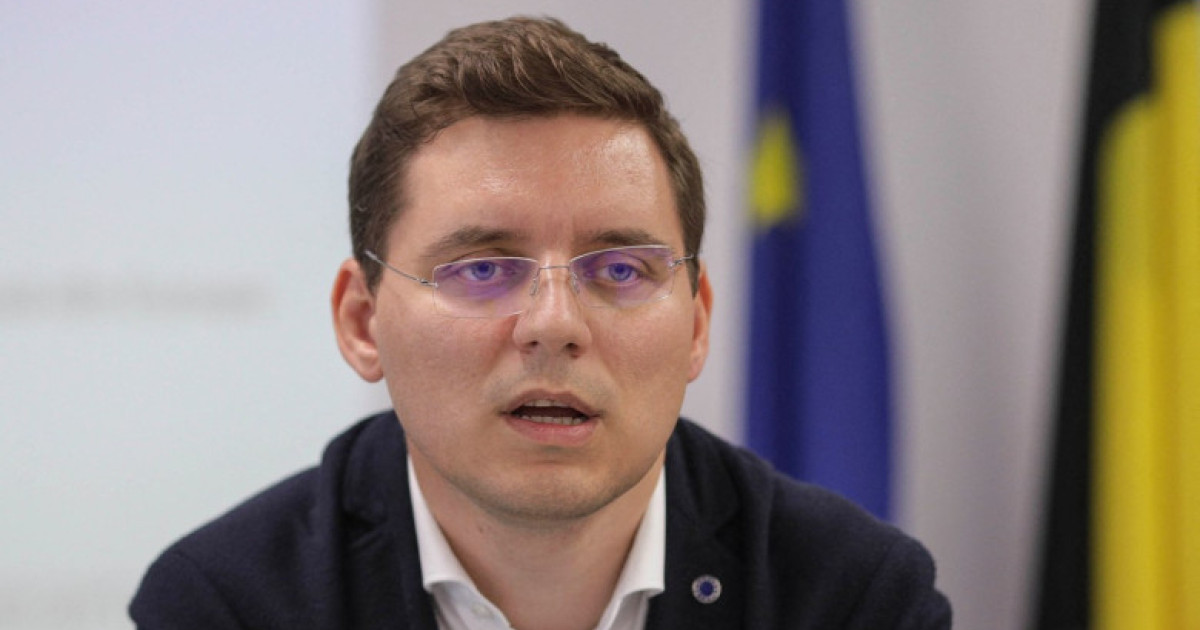 Victor Negrescu: Regândirea politicii pentru a recâștiga încrederea românilor