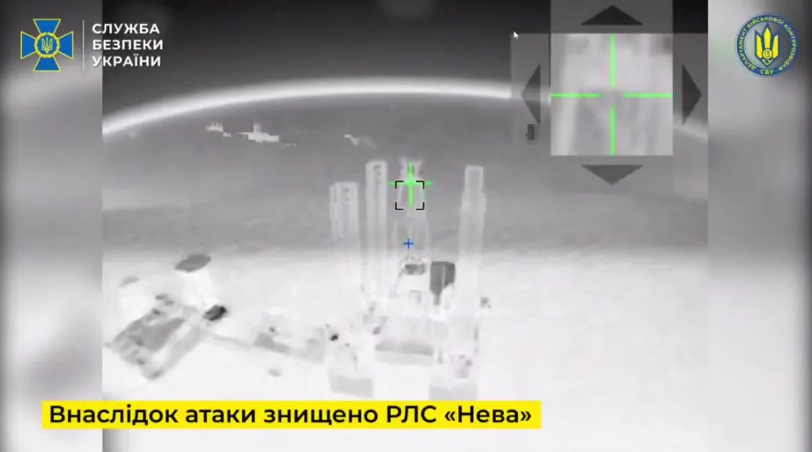 Momentul în care obiective militare ale Kremlinului în Marea Neagră sunt distruse de o lovitură combinată de drone maritime și aeriene