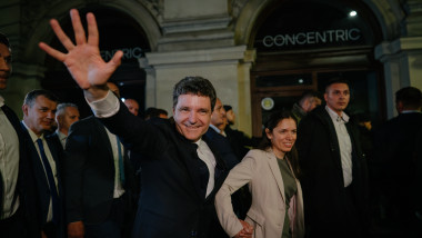 Romania Holds Presidential Election Runoff