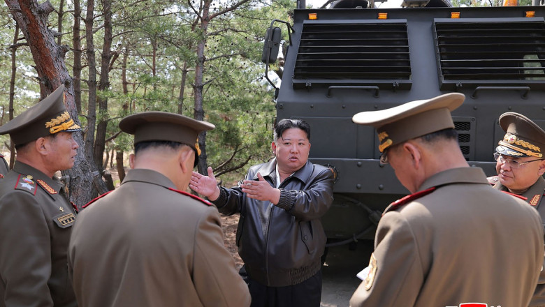 Kim Jong Un descrie Rusia ca „model spiritual” și spune că trimiterea de soldați în Ucraina este „o misiune sacră”