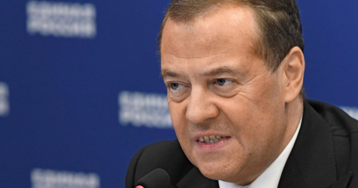 Reacția furioasă a lui Medvedev la ultimatumul liderilor europeni pentru Putin: Credeţi că este inteligent, nu-i aşa?|EpicNews