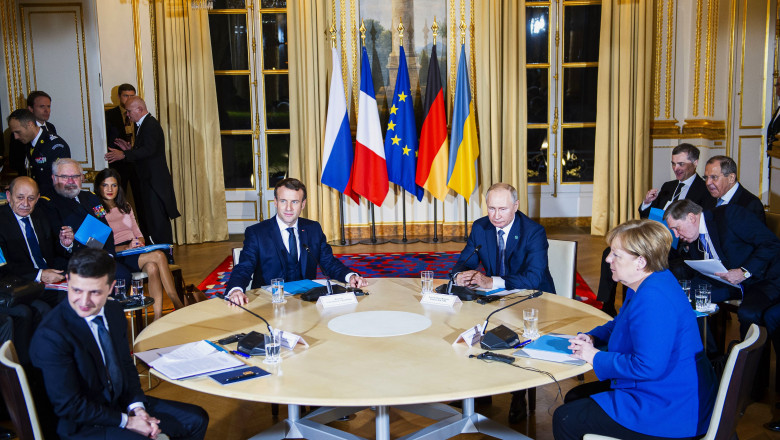 FOTO  Cum au decurs primele negocieri față în față dintre Putin și Zelenski. Culisele discuțiilor în format Normandia din 2019