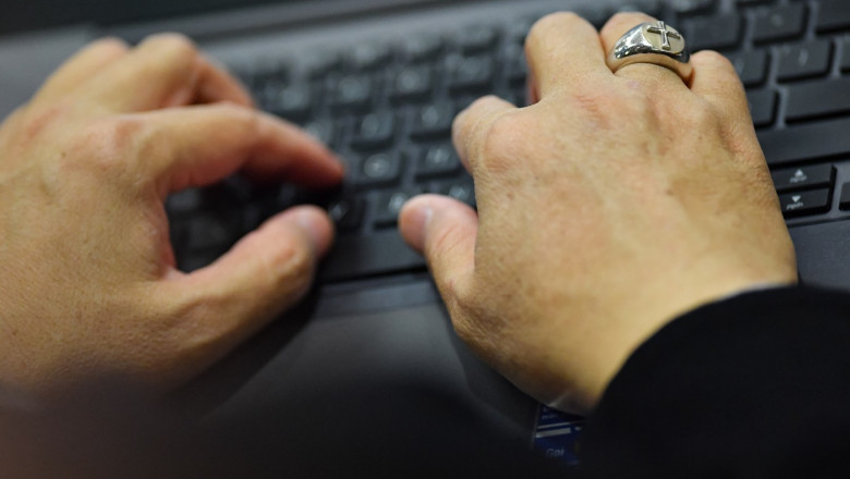 „Suntem Garda Elvețiană digitală”. Un grup de voluntari IT apără Vaticanul de atacurile hackerilor