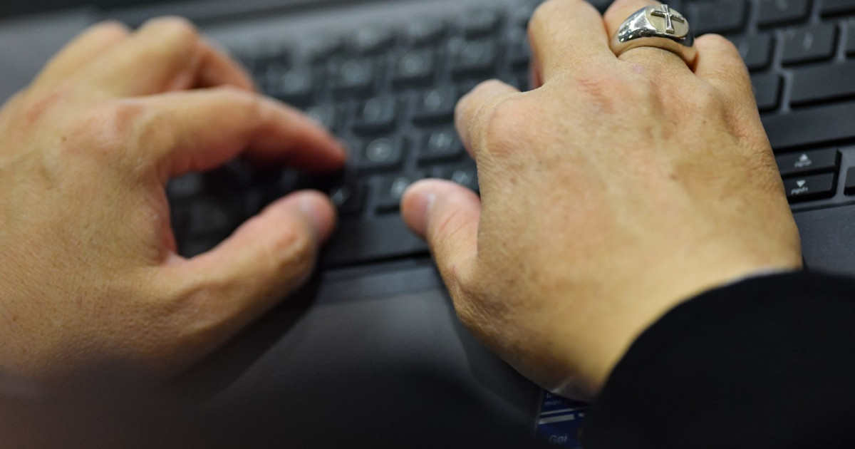 Suntem Garda Elvețiană digitală. Un grup de voluntari IT apără Vaticanul de atacurile hackerilor|EpicNews