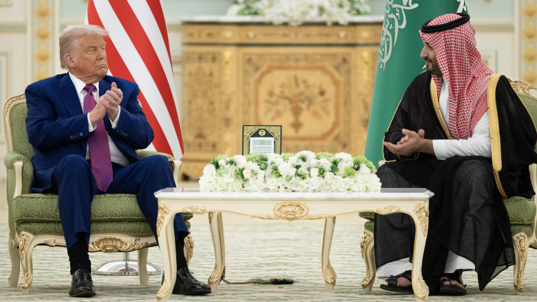 Donald Trump a semnat „cel mai mare acord de apărare din istorie” cu Riadul. Turneu de forță al liderului SUA în Orientul Mijlociu