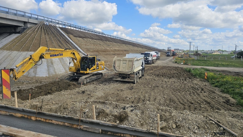 Din data de 15 mai pot începe lucrările pentru construcţia unei noi secţiuni a A8. Când ar trebui să fie gata