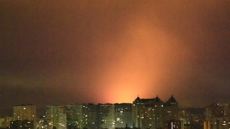 VIDEO&FOTO  Atac masiv la Kiev. Opt persoane au fost rănite după ce forţele ruse au atacat orașul cu drone şi cu rachete