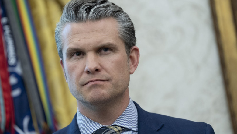 Pete Hegseth limitează accesul jurnaliștilor în Pentagon. „Un atac direct la adresa libertății presei”