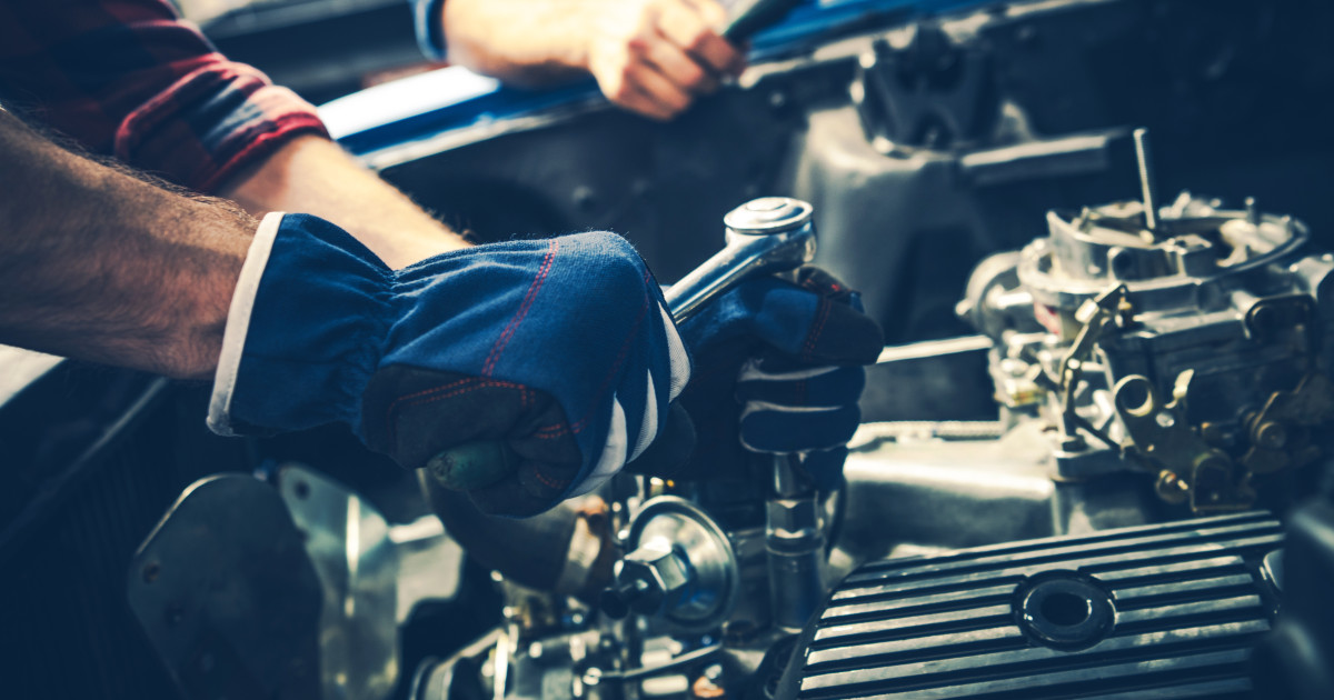 Concurs național de mecanică. Cine este cel mai bun elev mecanic auto din România, din cei 1.400 de candidați înscriși în competiție|EpicNews