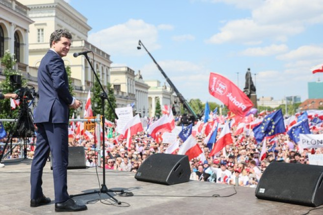 nicusor dan la varsovia