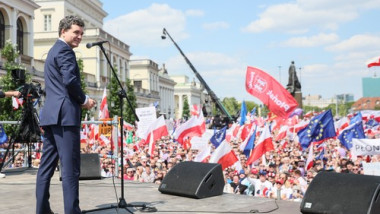 nicusor dan la varsovia
