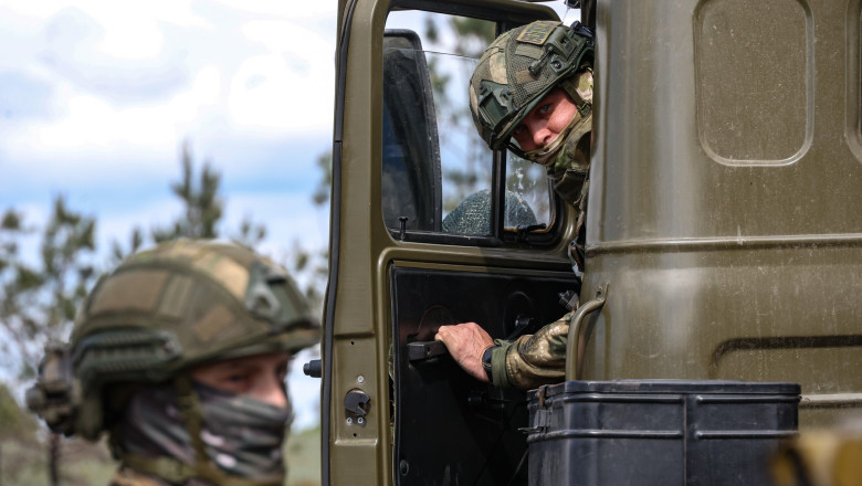 Russian Grad Multiple Rocket Launcher Crew Deployed In Kherson Region