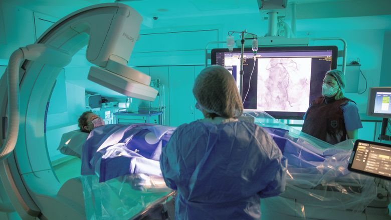 Afecțiunea gravă care poate produce o senzație de pulsație în abdomen