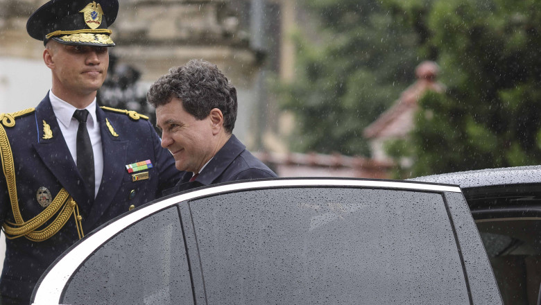 Presedintele Romaniei Nicusor Dan soseste la Palatul Cotroceni dupa ce a depus juramantul in Parlamentul Romaniei, in Bucuresti, 26 mai 2025