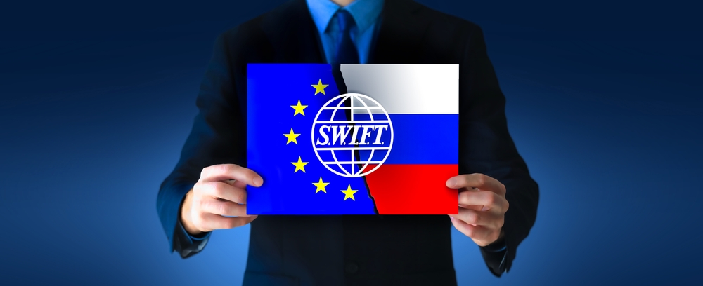 UE ia în calcul deconectarea a 20 de bănci de la sistemul SWIFT, ca sancțiune împotriva Rusiei
