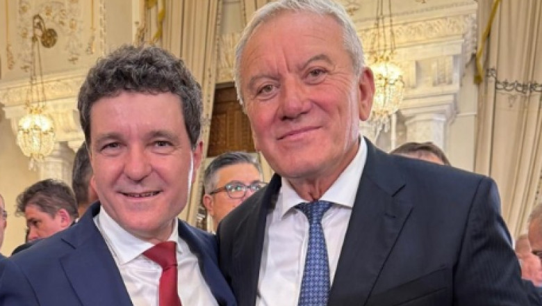 nicusor dan si constantin toma la investirea presedintelui