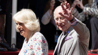 regele charles si regina camilla